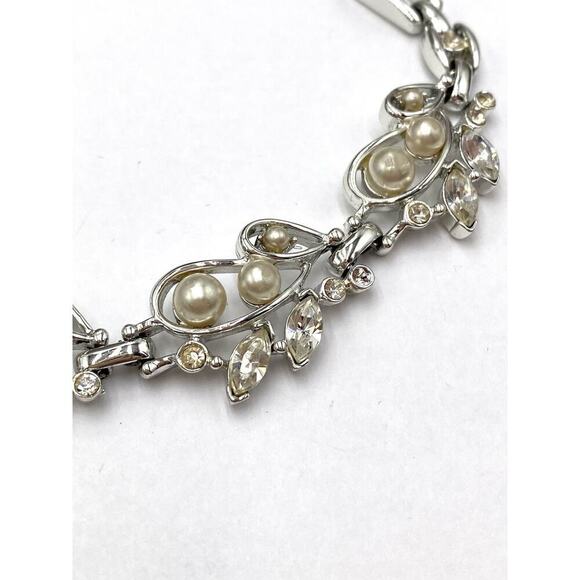 Kramer of NY Bracelet Vintage Silver Tone Faux Pearls Rhinestones 6.5” - Picture 8 of 14